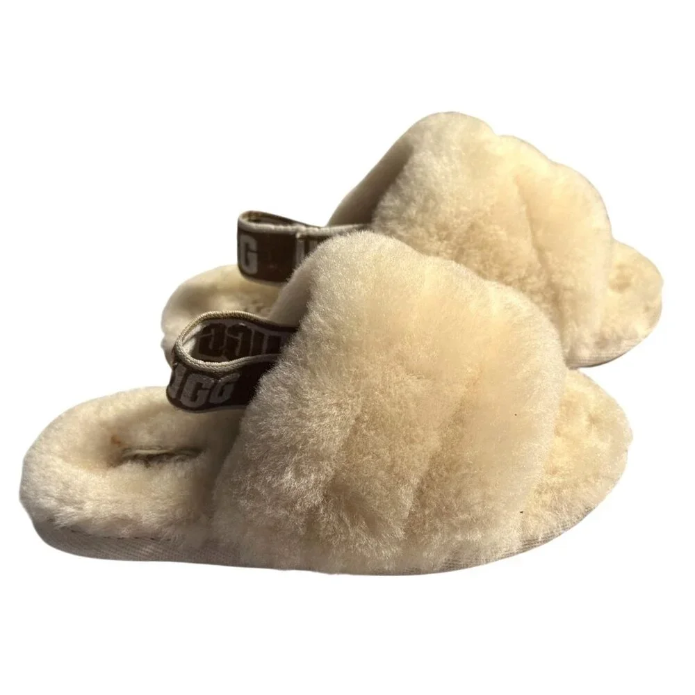 Ugg  Fluff Yeah Toddler size‎ Slippers With Logo Strap Beige Size 8